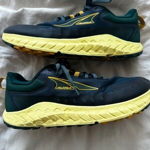 Altra Outroad 2 Trail Running Men's Dark Blue and Bright Yellow Athletic Shoes